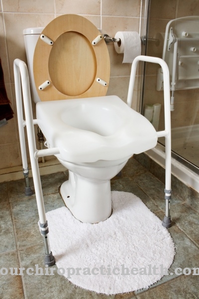 Ανυψωμένο κάθισμα τουαλέτας